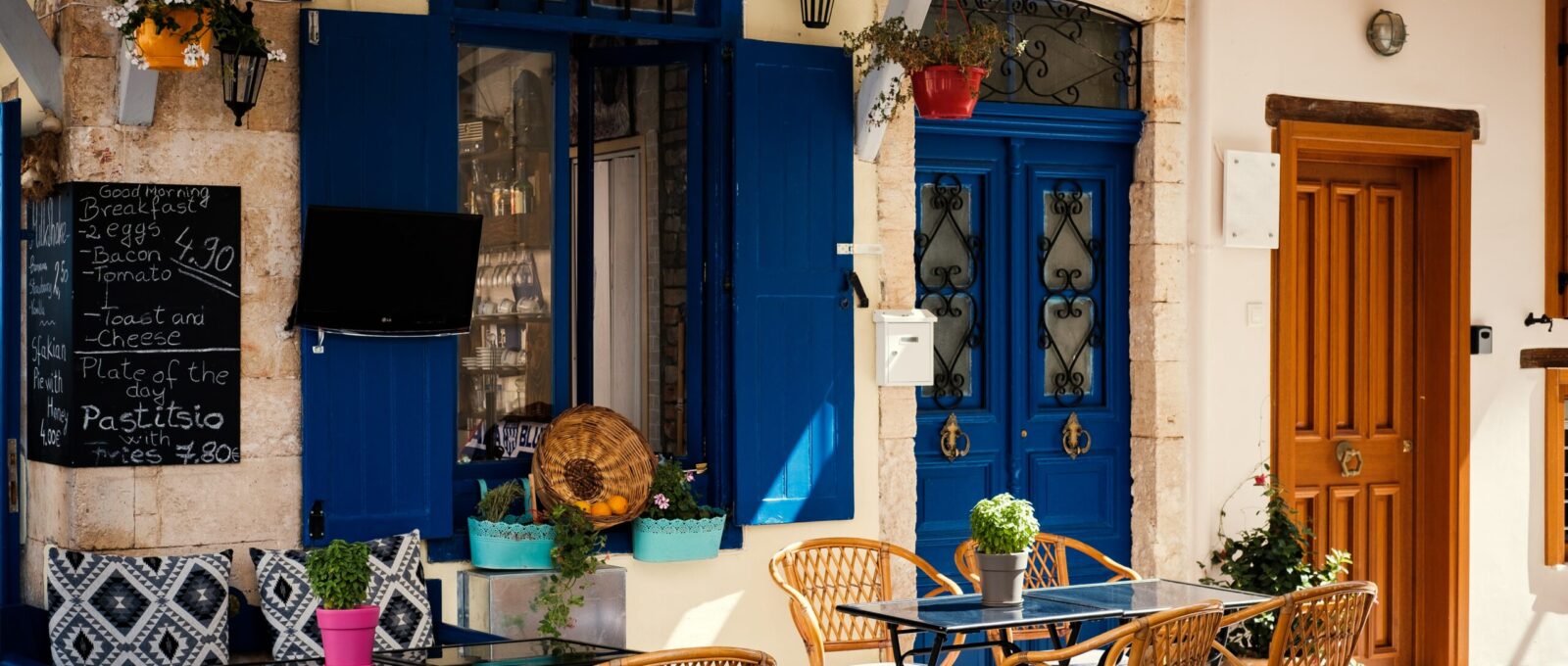 Een sfeervol terras op Kreta